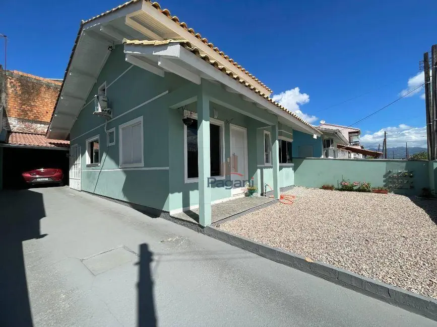 Foto 3 de Casa com 3 quartos à venda, 200m2 em São Sebastião, Palhoca - SC