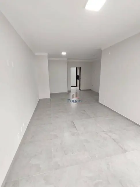 Foto 2 de Casa com 2 quartos à venda, 100m2 em Nova Palhoça, Palhoca - SC