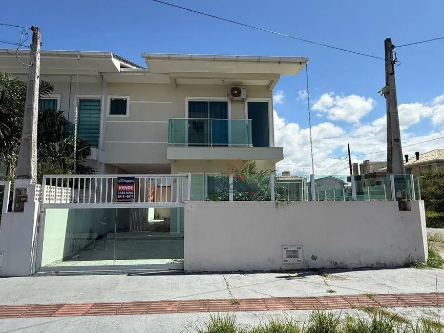 Foto 1 de Sobrado com 3 quartos à venda, 150m2 em Nova Palhoça, Palhoca - SC