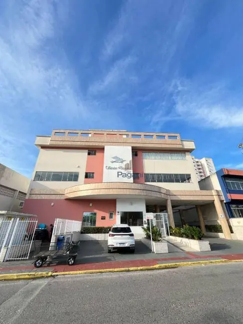 Foto 2 de Apartamento com 2 quartos à venda, 115m2 em Barreiros, Sao Jose - SC