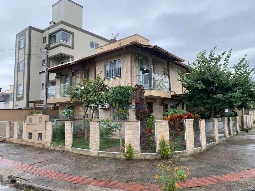 Foto 1 de Sobrado com 2 quartos à venda, 95m2 em Nova Palhoça, Palhoca - SC