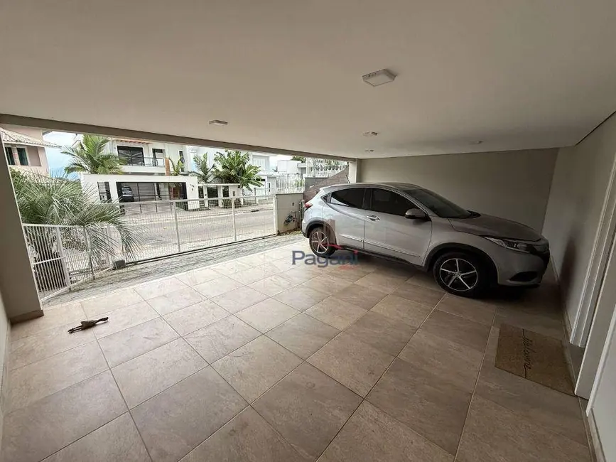 Foto 3 de Casa com 4 quartos à venda, 450m2 em Palhoca - SC