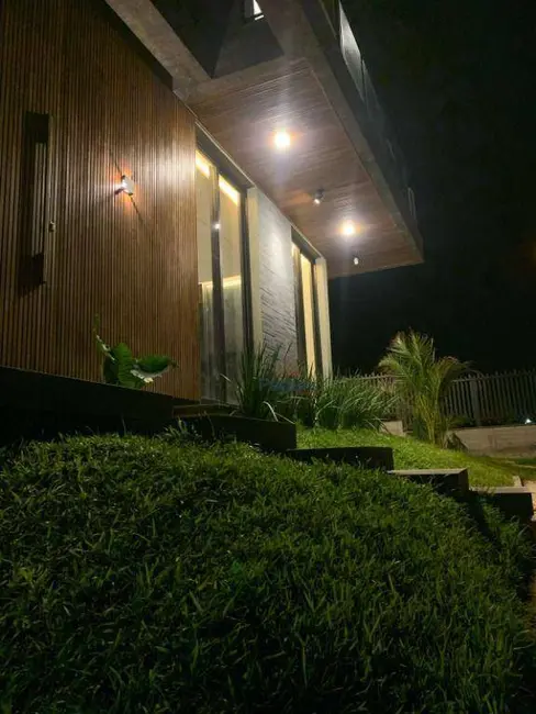 Foto 6 de Casa com 3 quartos à venda, 202m2 em Centro, Garopaba - SC