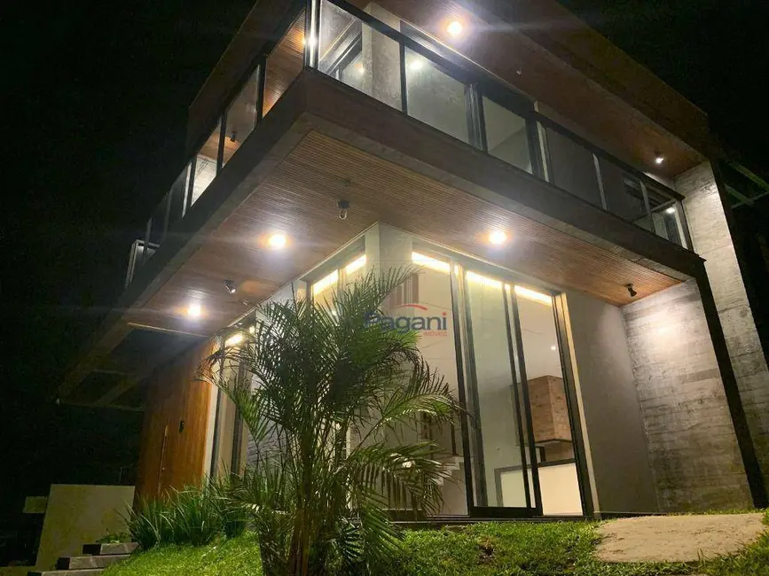 Foto 7 de Casa com 3 quartos à venda, 202m2 em Centro, Garopaba - SC