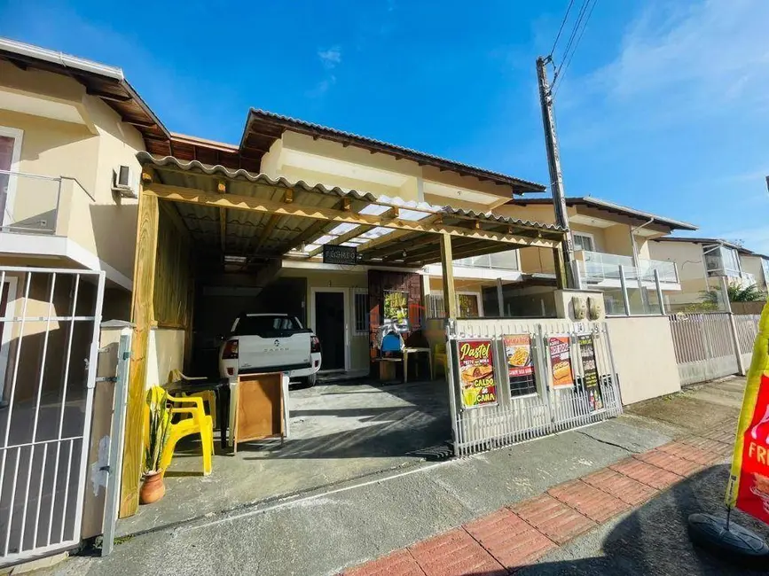 Foto 3 de Sobrado com 2 quartos à venda, 94m2 em Palhoca - SC