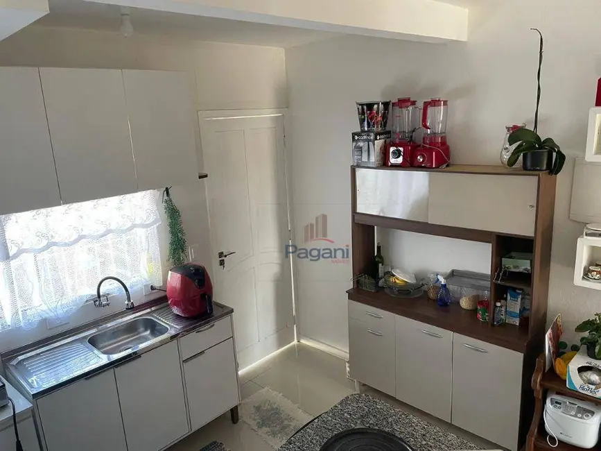 Foto 5 de Sobrado com 2 quartos à venda, 94m2 em Palhoca - SC