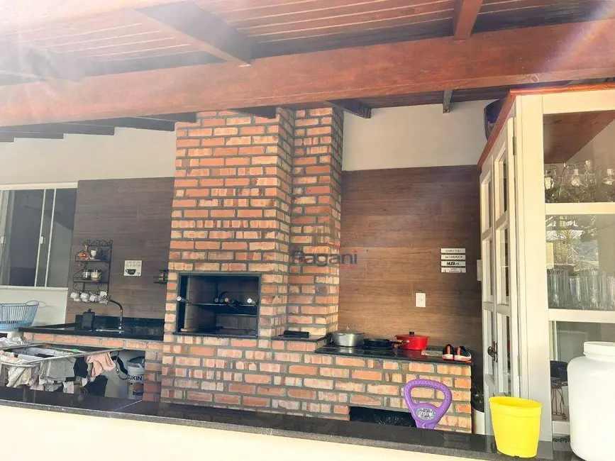 Foto 3 de Casa com 2 quartos à venda, 360m2 em São Sebastião, Palhoca - SC