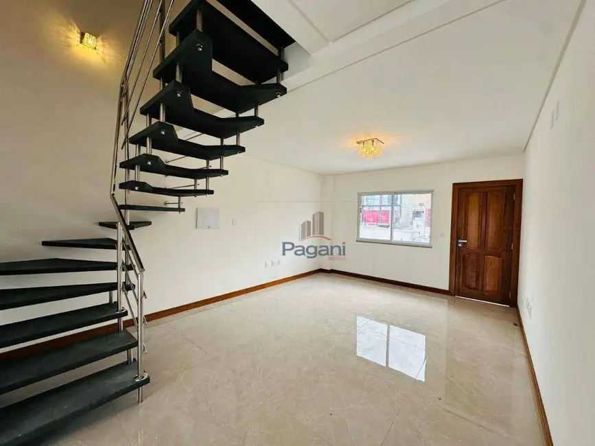 Foto 3 de Sobrado com 2 quartos à venda, 100m2 em Palhoca - SC