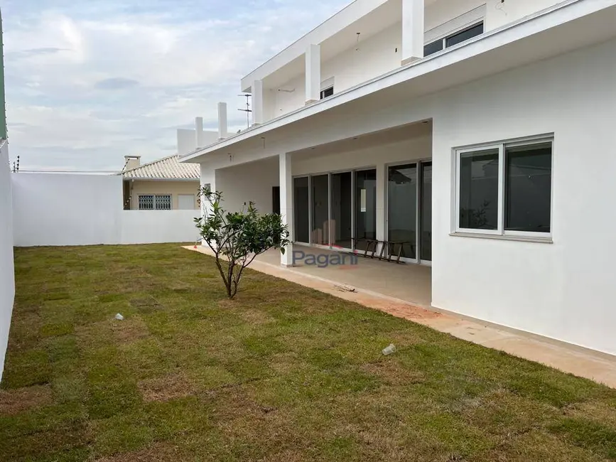 Casa com 4 quartos à venda, 500m2 em Centro, Palhoca - SC - imagem 6 Foto 6 de Casa com 4 quartos à venda, 500m2 em Centro, Palhoca - SC