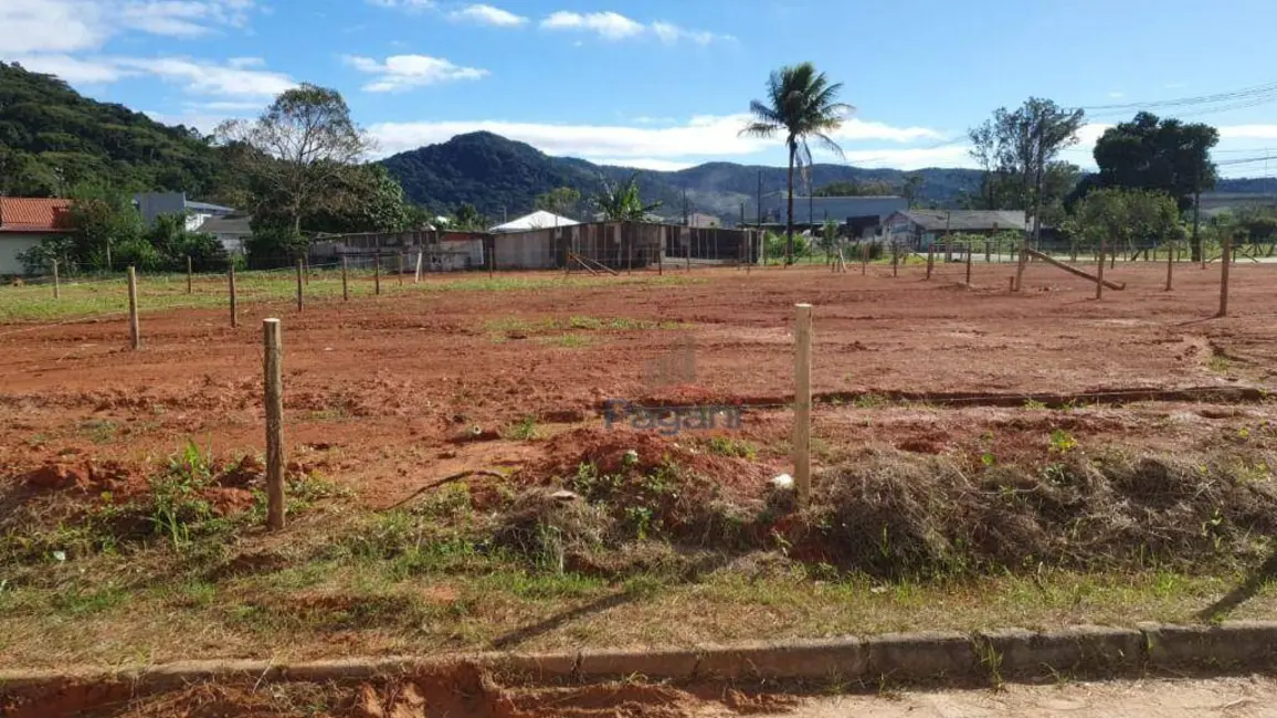 Foto 1 de Terreno / Lote à venda, 389m2 em Aririú, Palhoca - SC