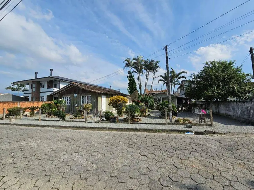 Foto 4 de Terreno / Lote à venda, 647m2 em Aririú, Palhoca - SC