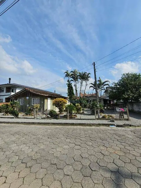 Foto 3 de Terreno / Lote à venda, 647m2 em Aririú, Palhoca - SC