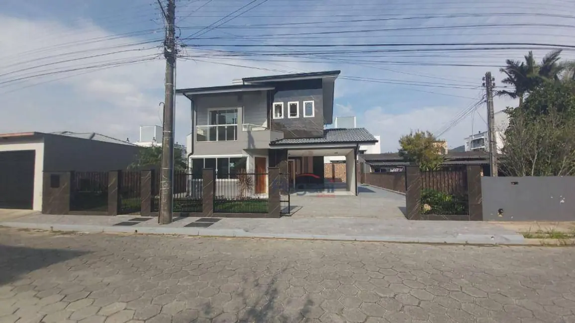 Foto 2 de Casa com 3 quartos à venda, 360m2 em São Sebastião, Palhoca - SC