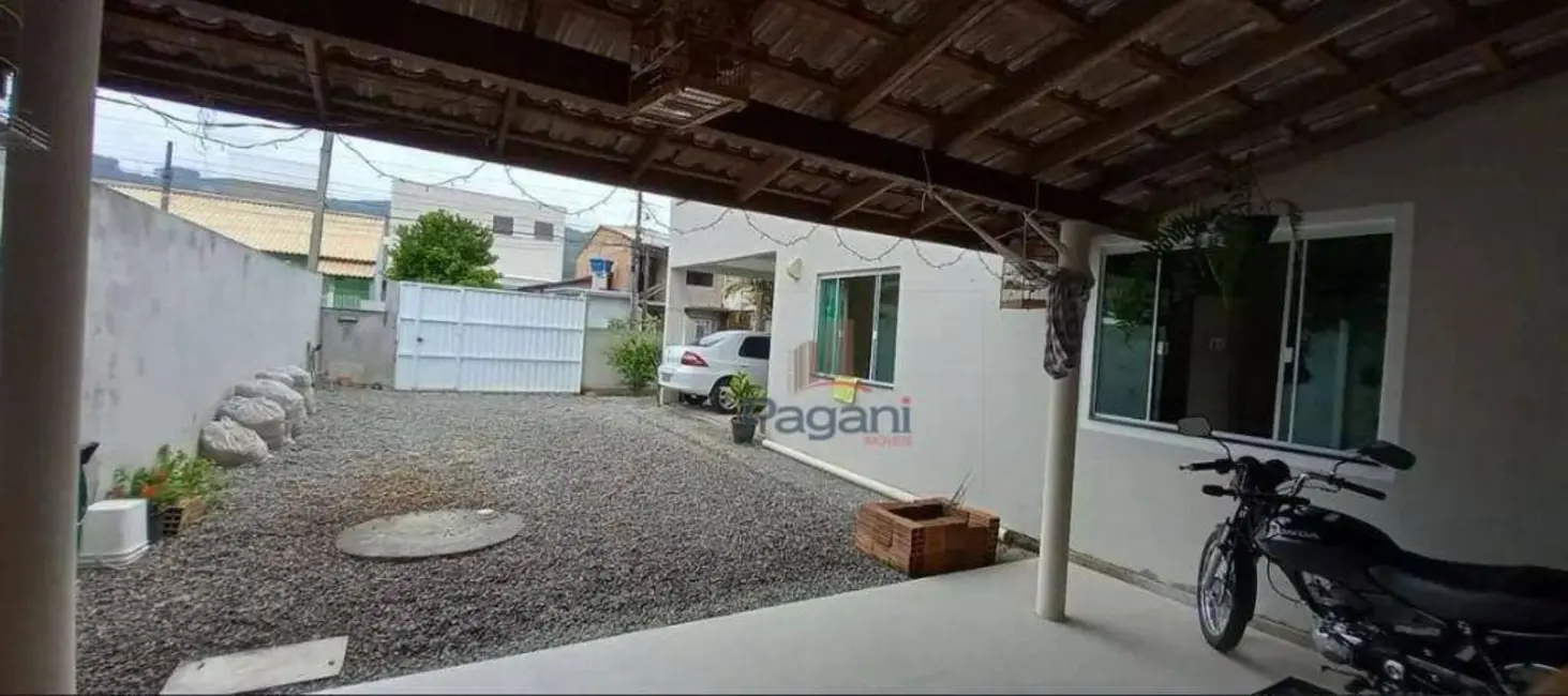 Casa com 3 quartos à venda, 200m2 em São Sebastião, Palhoca - SC - imagem 5 Foto 5 de Casa com 3 quartos à venda, 200m2 em São Sebastião, Palhoca - SC