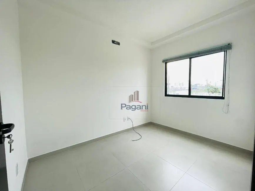 Foto 2 de Apartamento com 2 quartos para alugar, 58m2 em Centro, Palhoca - SC