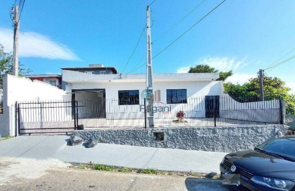 Foto 1 de Casa com 4 quartos para alugar, 324m2 em Nossa Senhora do Rosário, Sao Jose - SC