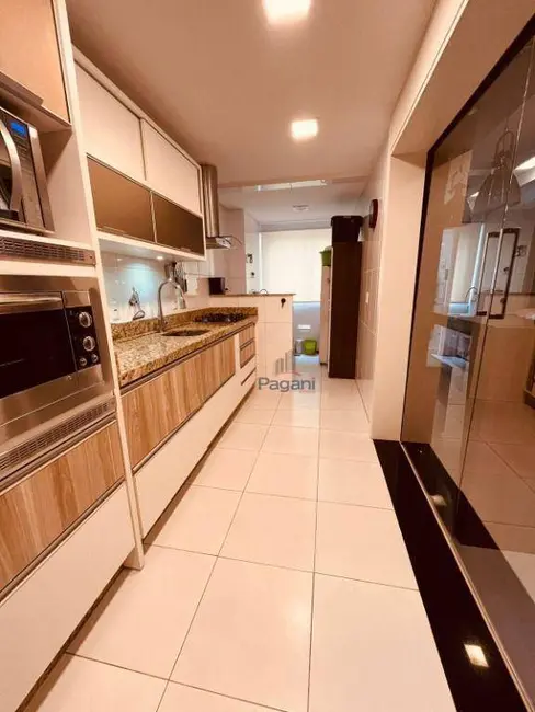 Foto 2 de Apartamento com 3 quartos à venda, 102m2 em Centro, Palhoca - SC