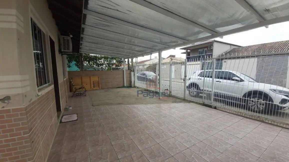 Foto 3 de Casa com 2 quartos à venda, 200m2 em São Sebastião, Palhoca - SC