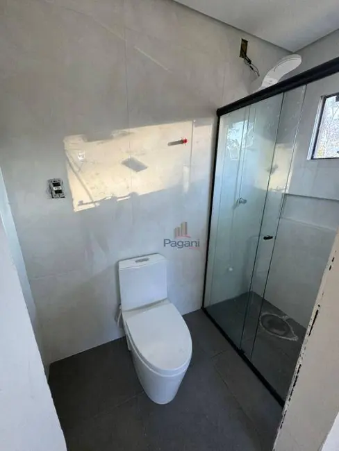 Foto 2 de Sobrado com 2 quartos para alugar, 150m2 em Guarda do Cubatão, Palhoca - SC