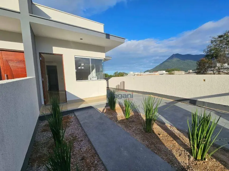 Foto 3 de Casa com 3 quartos à venda, 150m2 em Guarda do Cubatão, Palhoca - SC