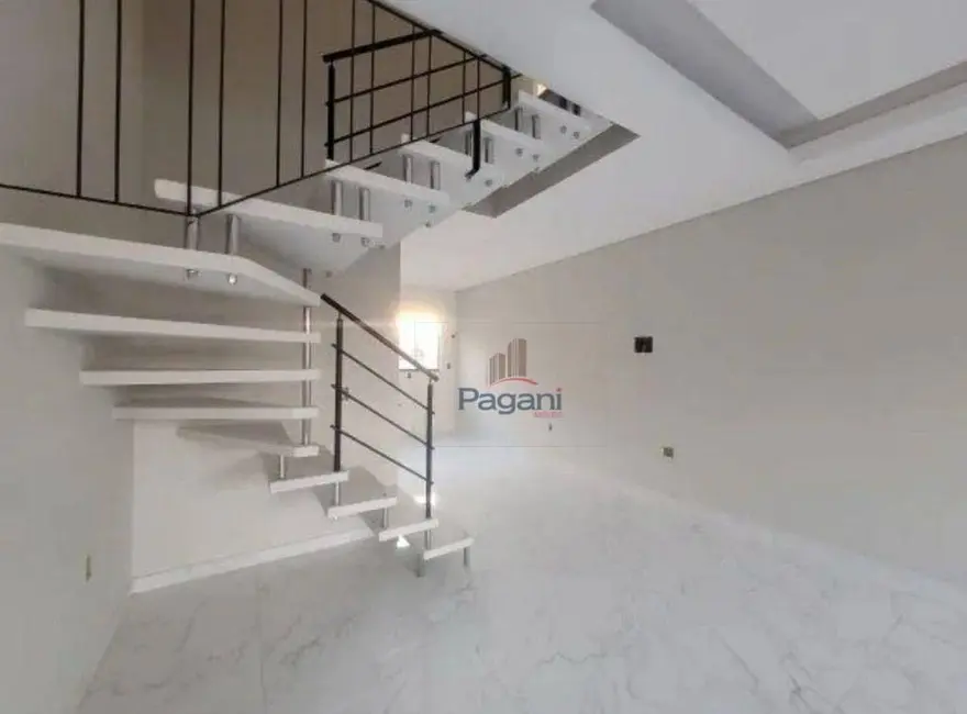 Foto 4 de Sobrado com 2 quartos à venda, 100m2 em Caminho Novo, Palhoca - SC