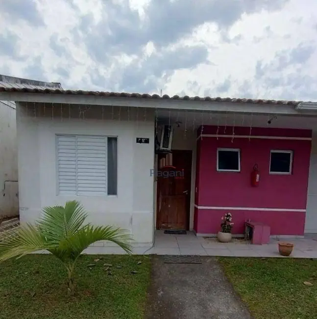 Foto 1 de Casa de Condomínio com 2 quartos à venda, 100m2 em Bela Vista, Palhoca - SC