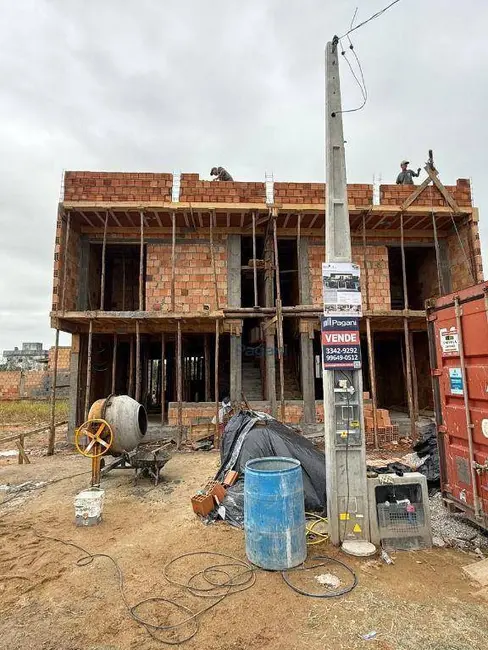 Foto 3 de Sobrado com 3 quartos à venda, 102m2 em Barra do Aririú, Palhoca - SC