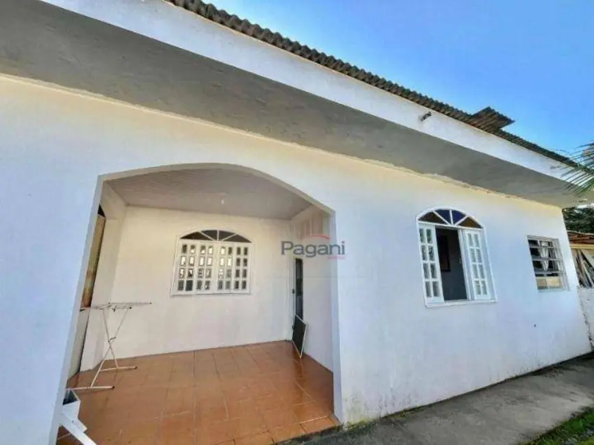 Foto 1 de Casa com 1 quarto para alugar, 80m2 em Fazenda Santo Antônio, Sao Jose - SC