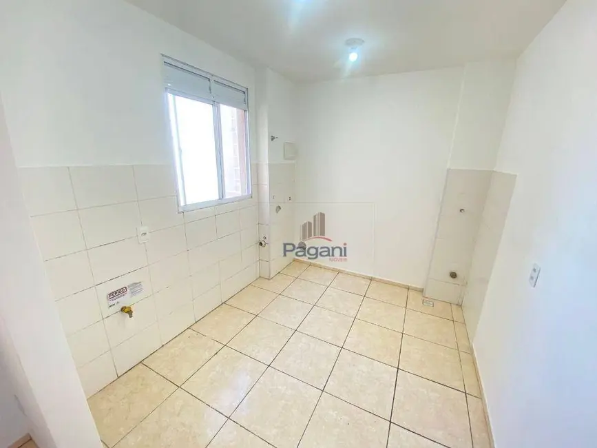 Foto 3 de Apartamento com 2 quartos à venda, 45m2 em Aririú, Palhoca - SC