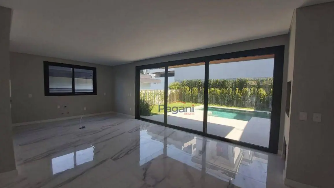 Foto 5 de Casa com 4 quartos à venda, 364m2 em Palhoca - SC