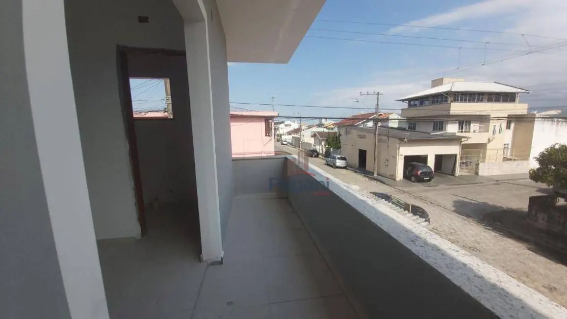 Foto 4 de Sobrado com 3 quartos à venda, 150m2 em Ponte do Imaruim, Palhoca - SC