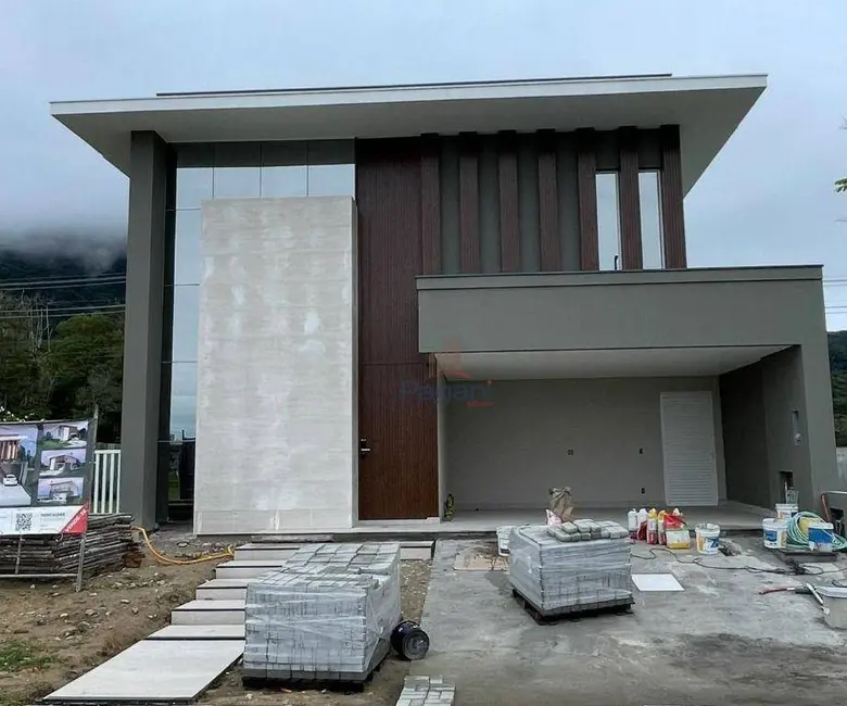 Foto 2 de Casa de Condomínio com 4 quartos à venda, 300m2 em Pedra Branca, Palhoca - SC