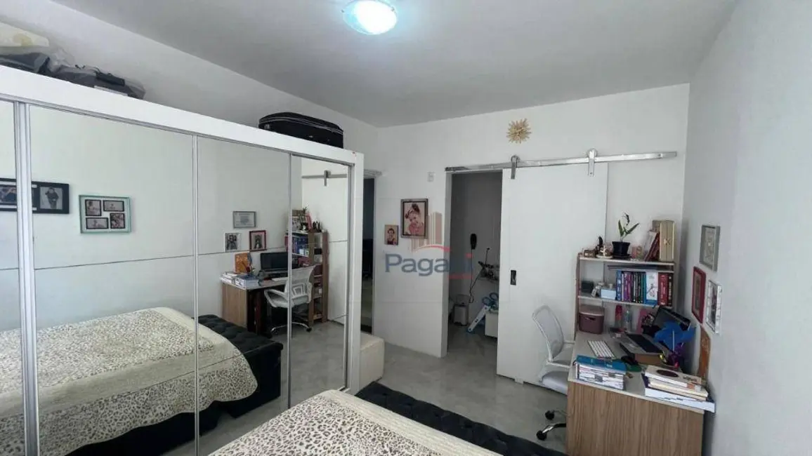 Apartamento com 3 quartos à venda, 136m2 em Centro, Florianopolis - SC - imagem 3 Foto 3 de Apartamento com 3 quartos à venda, 136m2 em Centro, Florianopolis - SC