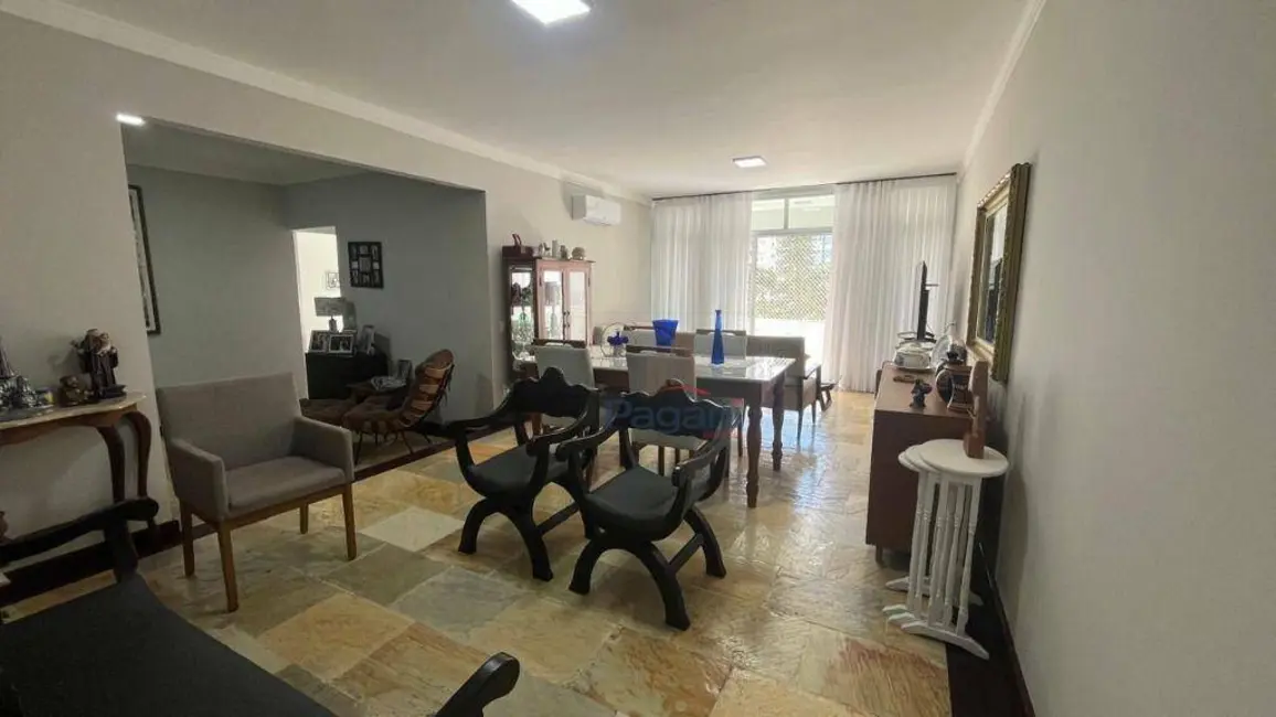 Apartamento com 3 quartos à venda, 136m2 em Centro, Florianopolis - SC - imagem 1 Foto 1 de Apartamento com 3 quartos à venda, 136m2 em Centro, Florianopolis - SC