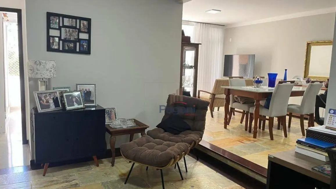 Apartamento com 3 quartos à venda, 136m2 em Centro, Florianopolis - SC - imagem 9 Foto 9 de Apartamento com 3 quartos à venda, 136m2 em Centro, Florianopolis - SC