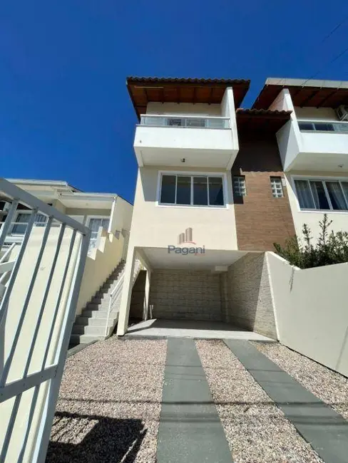 Foto 2 de Sobrado com 2 quartos à venda, 101m2 em Alto Aririú, Palhoca - SC