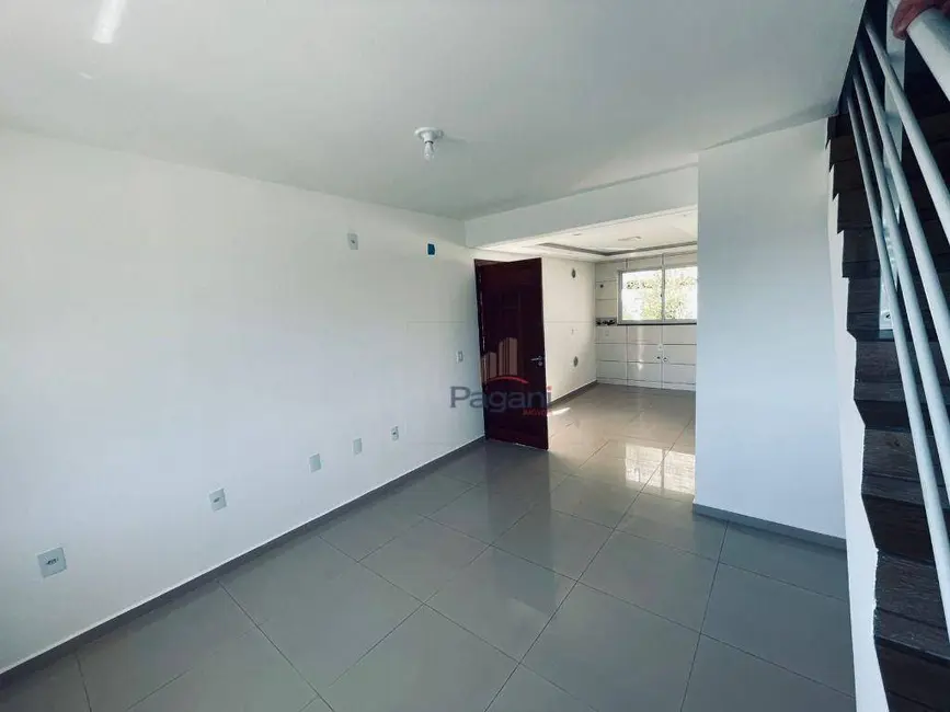 Foto 9 de Sobrado com 2 quartos à venda, 101m2 em Alto Aririú, Palhoca - SC