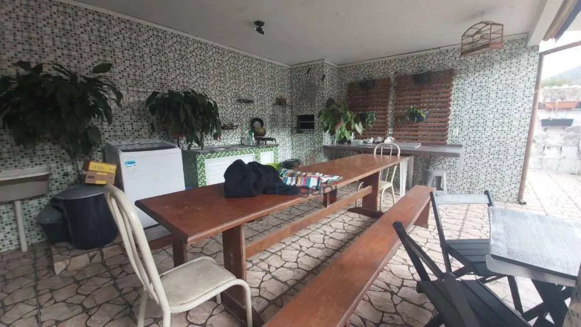 Foto 8 de Sobrado com 3 quartos à venda, 300m2 em Praia de Fora, Palhoca - SC