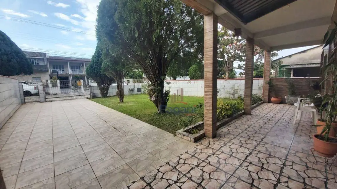 Foto 1 de Sobrado com 3 quartos à venda, 300m2 em Praia de Fora, Palhoca - SC