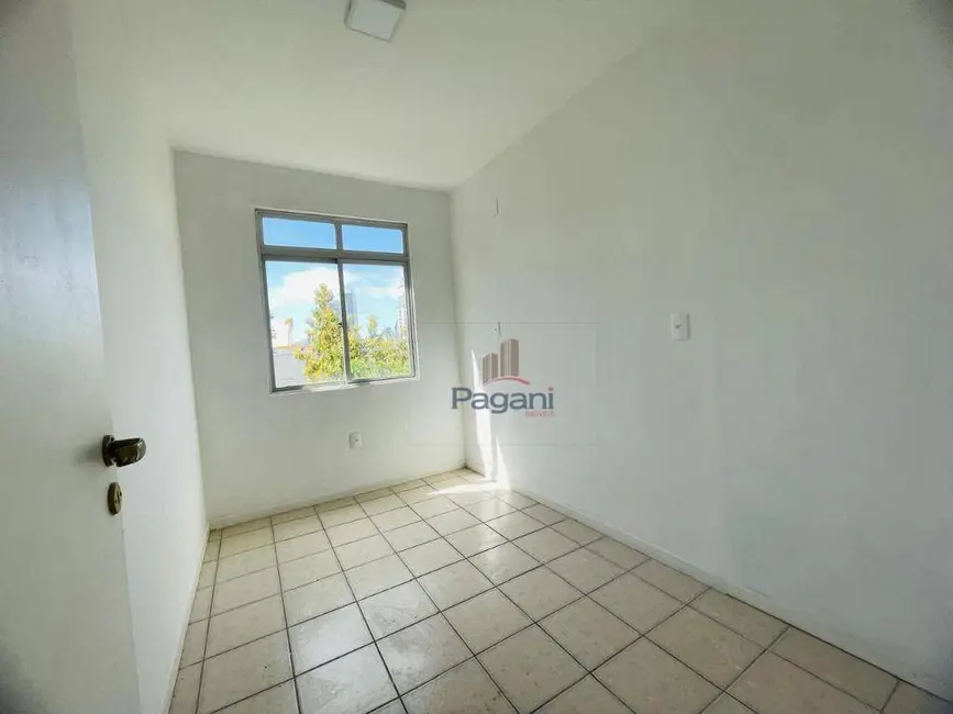 Foto 3 de Apartamento com 2 quartos para alugar, 70m2 em Centro, Palhoca - SC