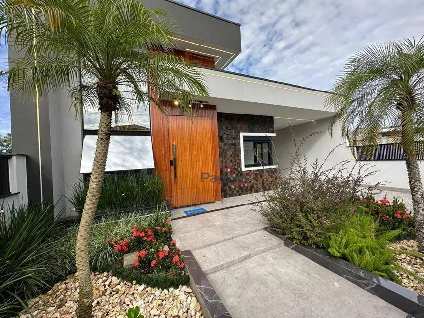 Foto 3 de Casa com 3 quartos à venda, 250m2 em Potecas, Sao Jose - SC