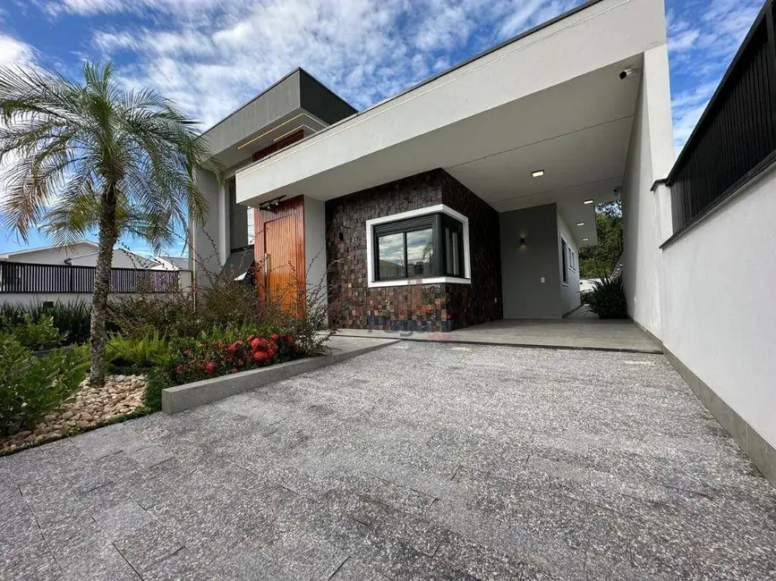 Foto 2 de Casa com 3 quartos à venda, 250m2 em Potecas, Sao Jose - SC