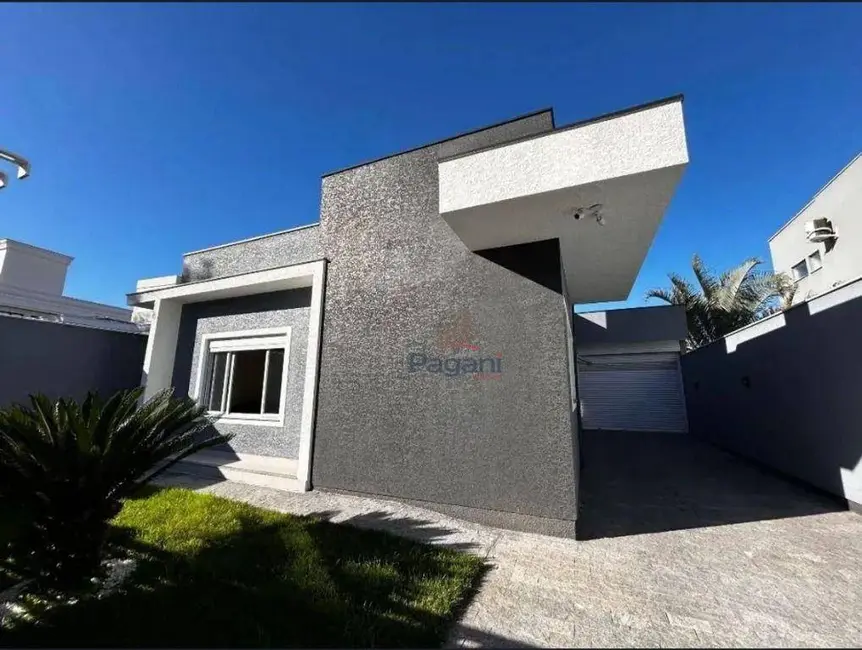 Casa com 3 quartos à venda, 380m2 em Palhoca - SC - imagem 1 Foto 1 de Casa com 3 quartos à venda, 380m2 em Palhoca - SC