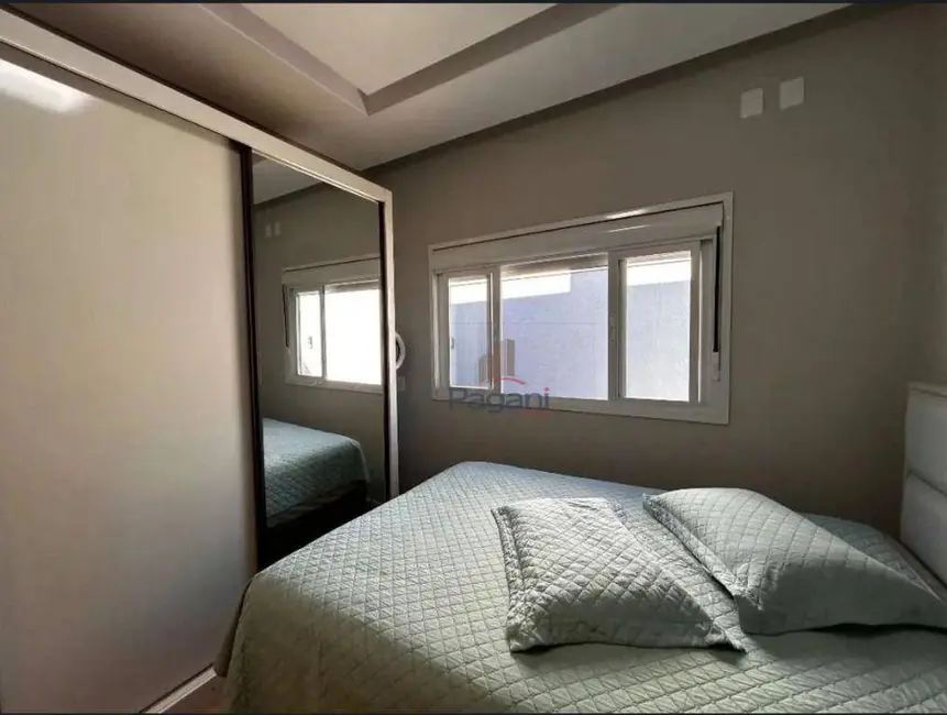 Casa com 3 quartos à venda, 380m2 em Palhoca - SC - imagem 8 Foto 8 de Casa com 3 quartos à venda, 380m2 em Palhoca - SC