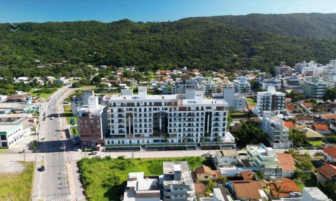 Foto 2 de Apartamento com 2 quartos à venda, 124m2 em Bombinhas - SC