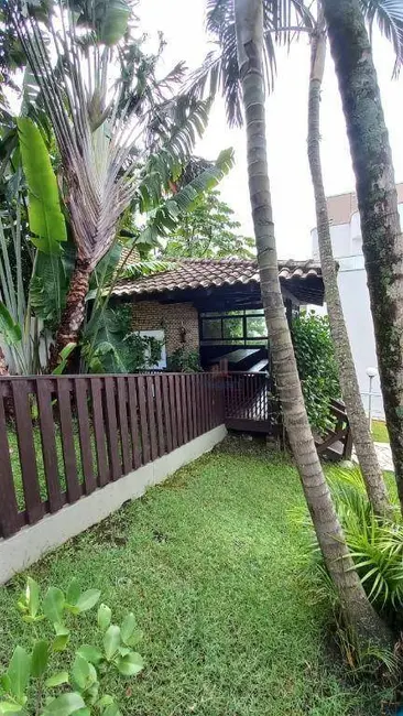 Cobertura com 4 quartos à venda, 262m2 em Bombinhas - SC - imagem 8 Foto 8 de Cobertura com 4 quartos à venda, 262m2 em Bombinhas - SC