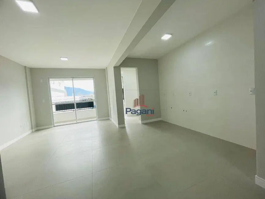 Foto 9 de Apartamento com 3 quartos para alugar, 89m2 em Centro, Palhoca - SC
