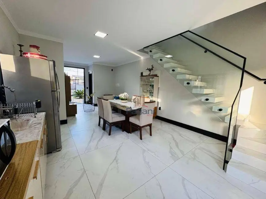 Foto 5 de Sobrado com 3 quartos à venda, 150m2 em Ponte do Imaruim, Palhoca - SC