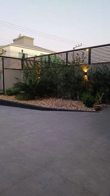 Foto 2 de Sobrado com 3 quartos à venda, 150m2 em Ponte do Imaruim, Palhoca - SC