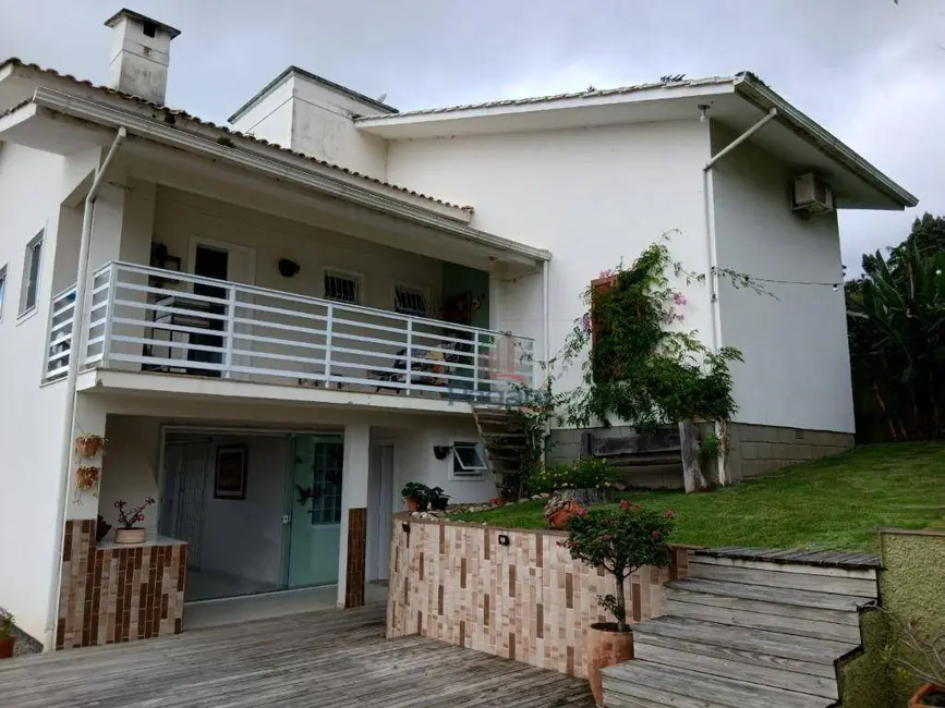 Foto 2 de Casa com 3 quartos à venda, 360m2 em Aririú, Palhoca - SC